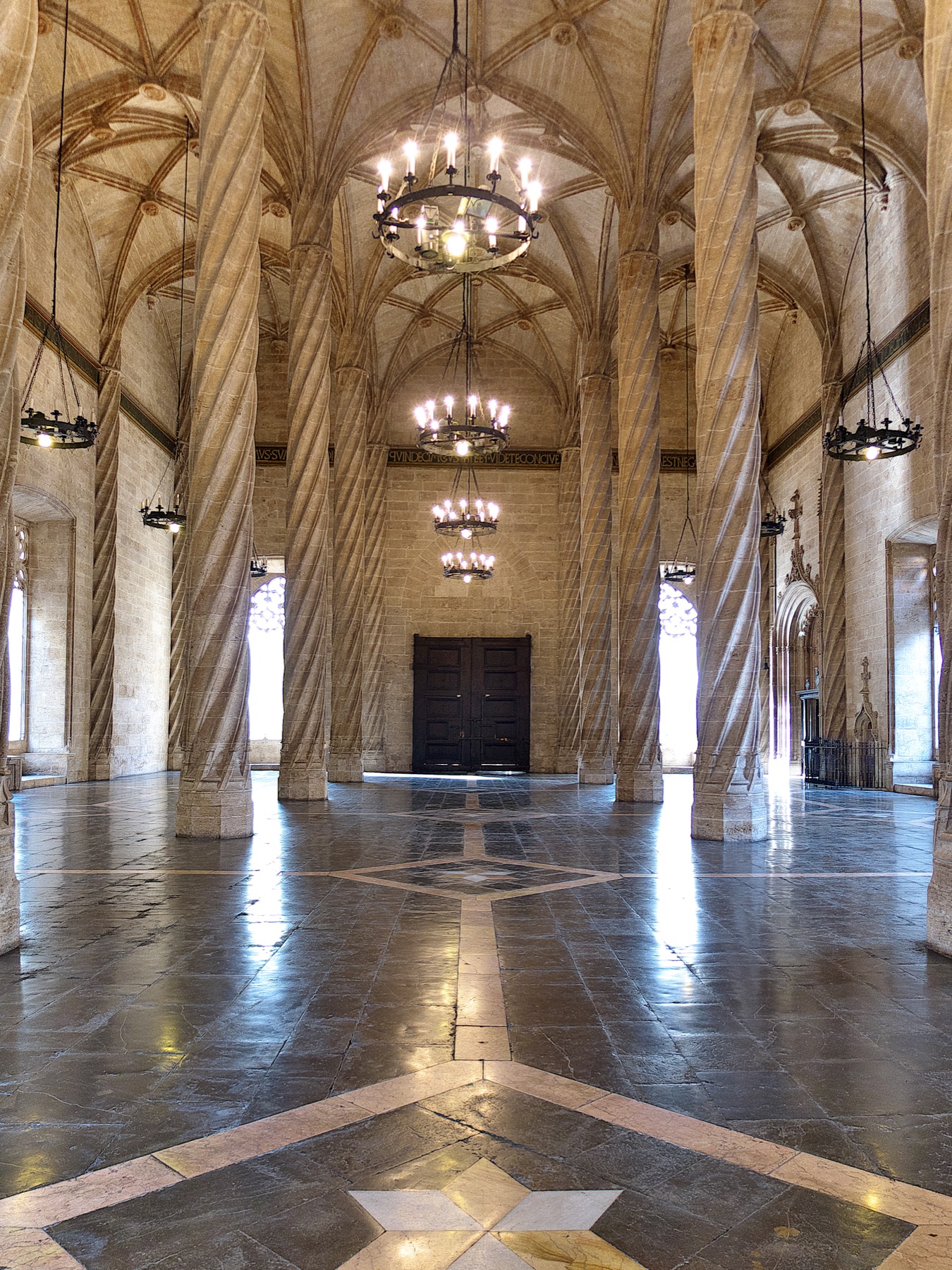 Salle des Contrats